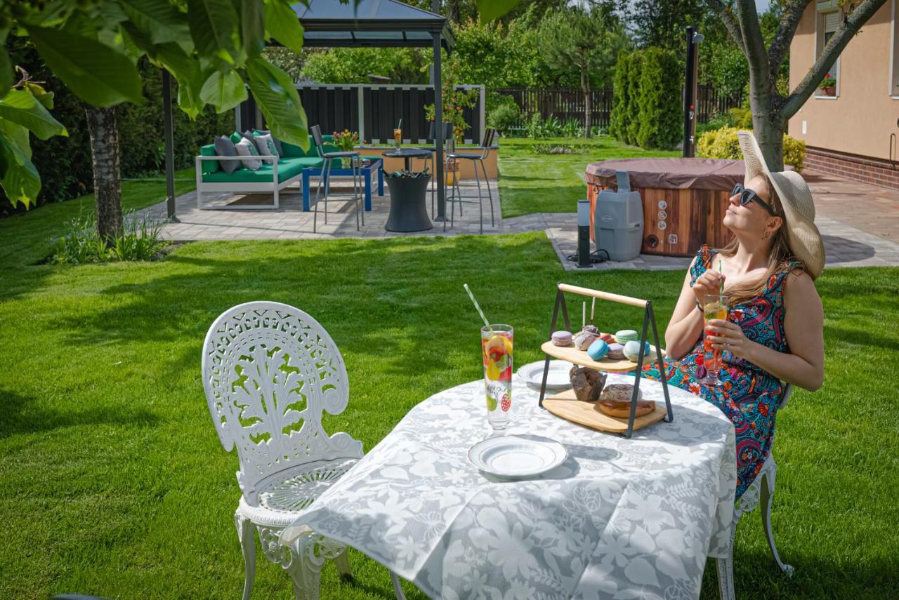 シオーフォク Sunny Garden Pihenohazヴィラ エクステリア 写真